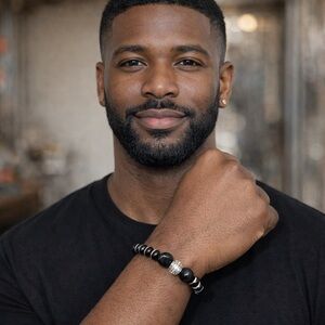 Men’s Black Beaded Stretchy Bracelet